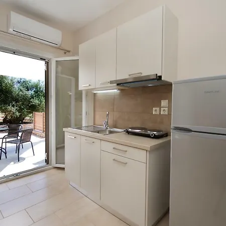 Rose Maisonette Razáta