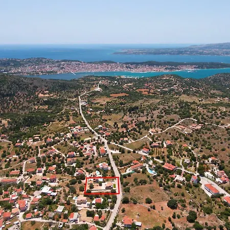 Rose Maisonette Apartman Razáta